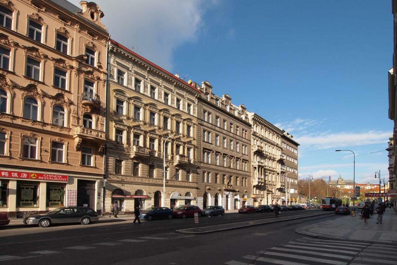 Apartments In Mala Strana - 10 Minutes From Charles Bridge Praga