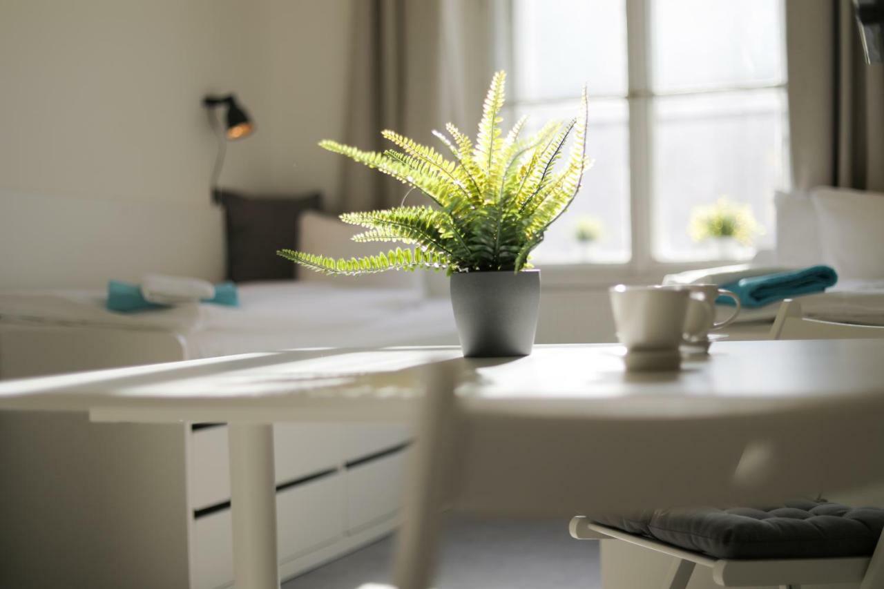 Apartments In Mala Strana - 10 Minutes From Charles Bridge Praga